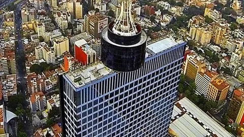 里昂晚年之谜：卡普空风云变幻的传奇生涯